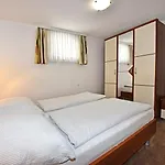 Apartments House Tomic For Max 22 Persons Maj Porec