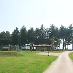 Ariel A4, Quiet Area Only 2 Km From The Beach