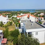 Modern Apartment Alisa With A Sea View