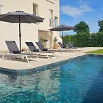 Apartments With Pool Casa Bianca