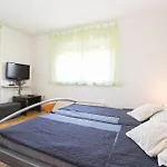 Apartments Spomenka 1432