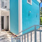 Awesome Apartment In Pula With Kitchen