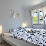 Apartment Easy