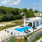 Villa Nono Spinovci