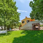 Villa Hrast Bacva