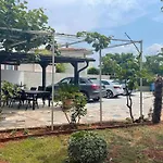 Ferienwohnung In Fazana Mit Garten Und Terrasse