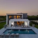 New! Luxury Villa Epic 5 - 50 M2 Heated Pool