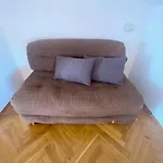Top Floor Maisonette In Centre