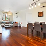 Apartment Villa Bagnole