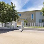 Villa Kapra