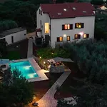 Holliday House Marafondole