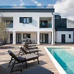 Villa Blue Banjole