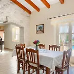 Beautiful Villa Mara With Pool In Sv Lovrec