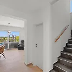 Luxury Holiday Home Delfin, Istra- Kukci