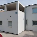 Villa Apartments Kika