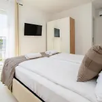 Modern Villa Angelina In Porec