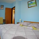 Villa Im Dorf Jursici