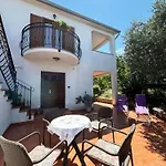 Apartment Viola