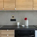 Val - Modern Apartment