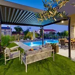 Pieron & Bavigo Villas - Spa Oasis