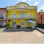 Apartments Near The Beach Veronika