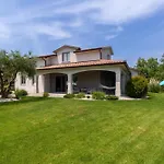 Filton Villa