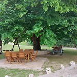 Stone House With Pool And Yard - Villa Histra