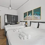 Apartment Augier - Elegant & Spacious - City Centre