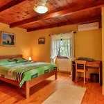 House Edera In Central Istria For 6 People With Large Garden And Salt - Water Private Pool