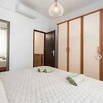 Apartment In Porec/Istrien 9914