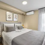 Quercus Village Apartments With Private Pool