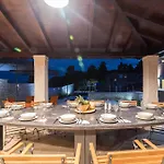 Villa Istra Kamen For Kids & Families Near Pula For 18 People With Sport Activities, Wellness & 67 M2 Heated Private Pool
