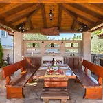 Seamare Apartments Near Beach With Private Pool