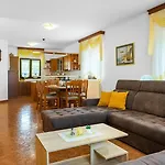 House Ulika