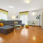 House Ulika