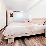 Apartments By The Sea Rovinj - 17935