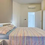 2 Bedroom Amazing Apartment In Pula