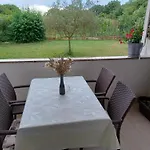 Apartman Pometo II