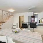 Ferienhaus Fuer 6 Personen Ca 100 Qm In Pula-Fondole, Istrien Istrische Riviera