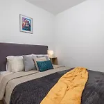 Charming Apartments Bako
