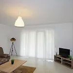 Ferienwohnung In Rakalj Mit Grill Und Garten