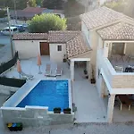 Villa Sweet Life