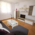 Charmantes Ferienhaus Mit Meerblick, 2 Fahrraeder, Grill, Privater Balkon, Waschmaschine