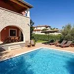 Idyllische Villa Mit Panorama Meerblick, Privatpool, Babybett, Aussendusche, Umgeben Von Oleander Und Oliven