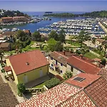 Rustikales Steinhaus Nur 300 Meter Zum Strand Mit Meerblick, Grill, Terrasse