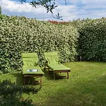 Mediterranes Ferienhaus Mit Loungebett, Bbq, Privatem Garten, Waschmaschine, Klimatisierten Schlafzimmern