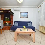 Apartments And Rooms Ljubica 2366