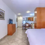 Apartment Vivoda - Pul168 By Interhome