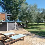 Beach House Ive With Jacuzzi, Pool, Playground And Bbq In An Olive Grove With A Beach, Pomer - Istria