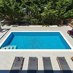Villa Stribor Near Medulin For 8 People With Private Pool - Only 1 Km From The Beach